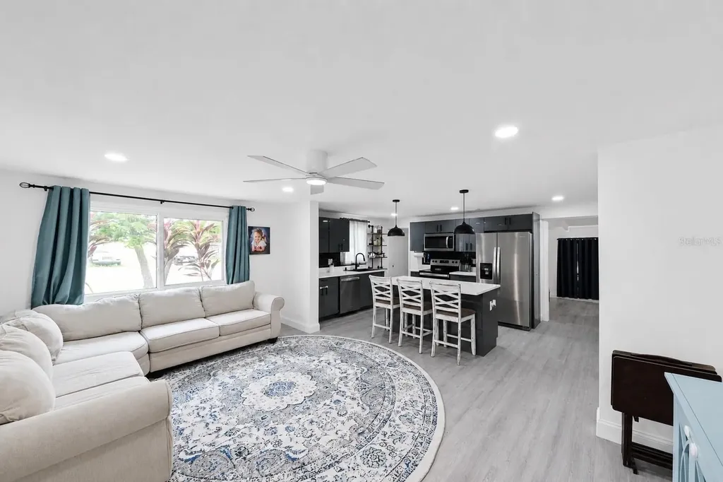 4114 W Olive Street Tampa FL 33616