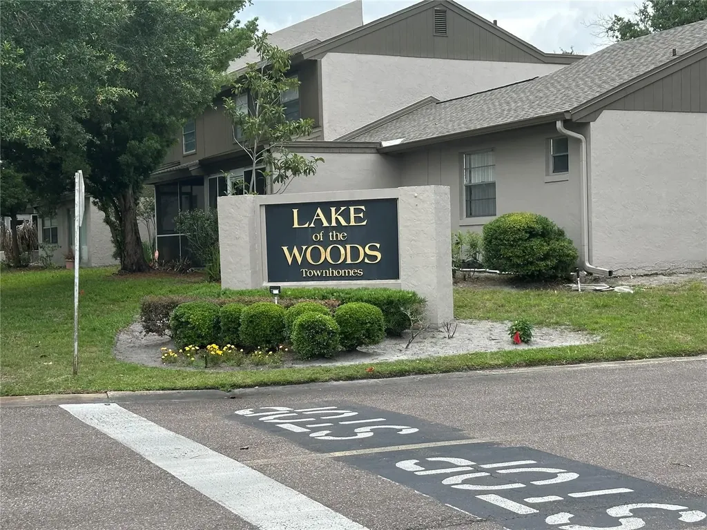 435 Meadowood Boulevard Fern Park FL 32730
