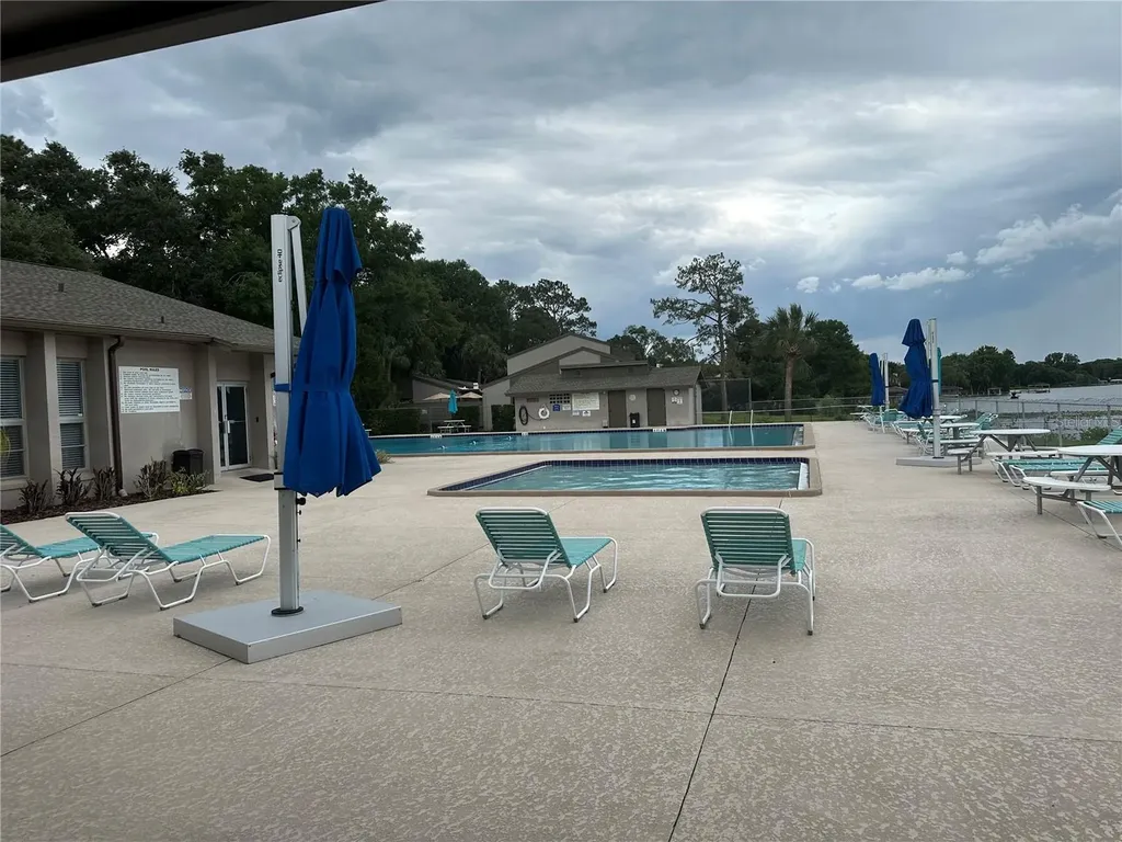 435 Meadowood Boulevard Fern Park FL 32730