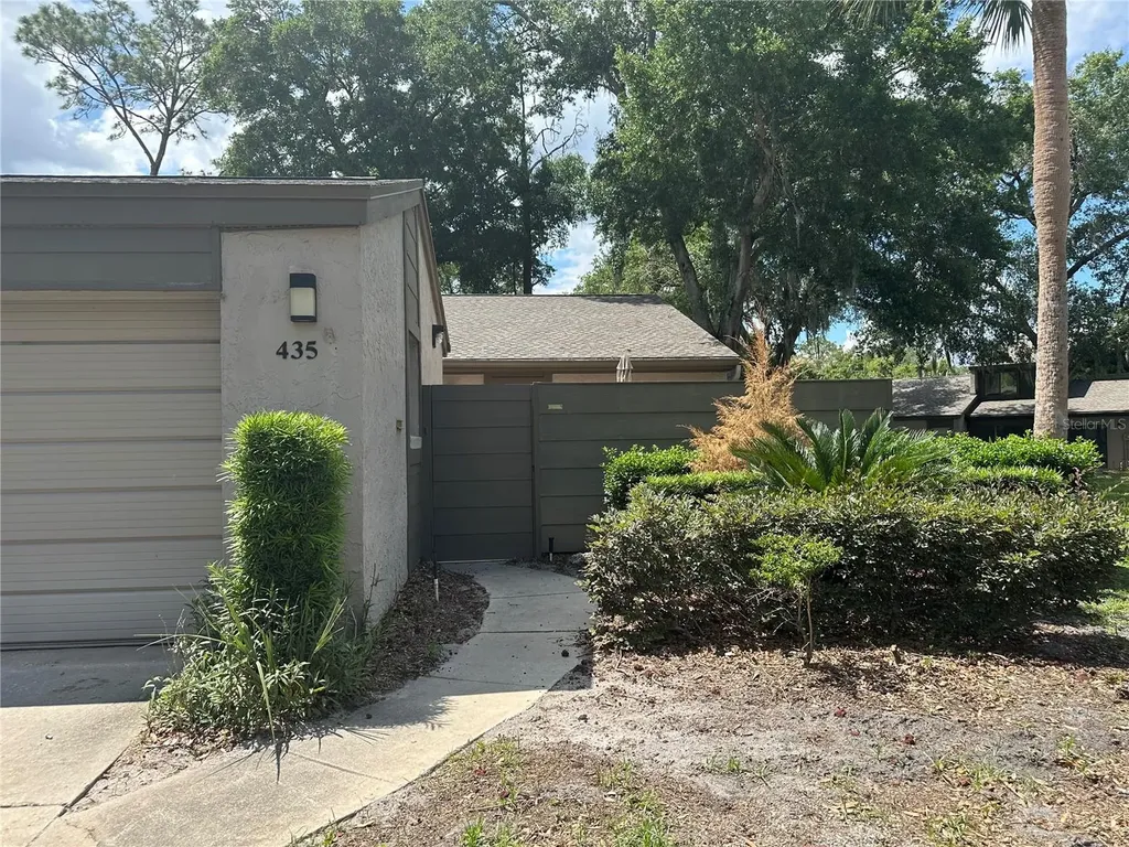 435 Meadowood Boulevard Fern Park FL 32730