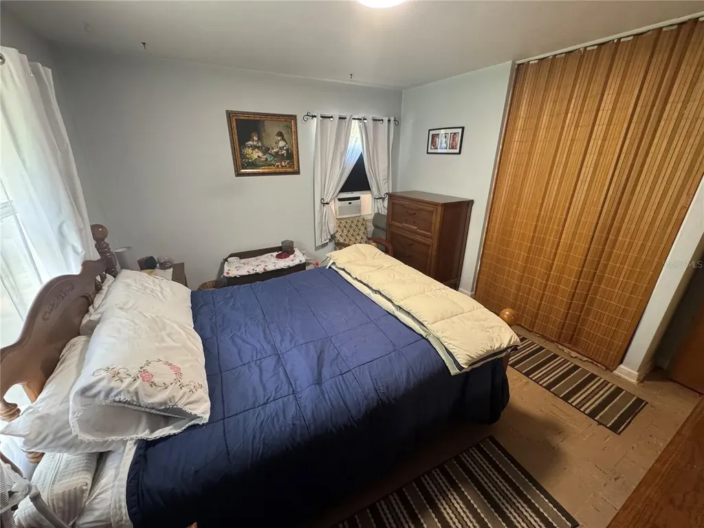 517 NW 36th Terrace Gainesville FL 32607