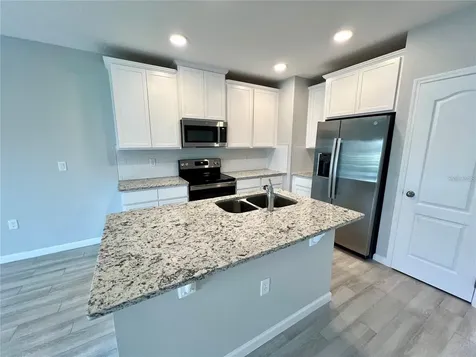 2890 Narcoossee Commons Way St Cloud FL 34771
