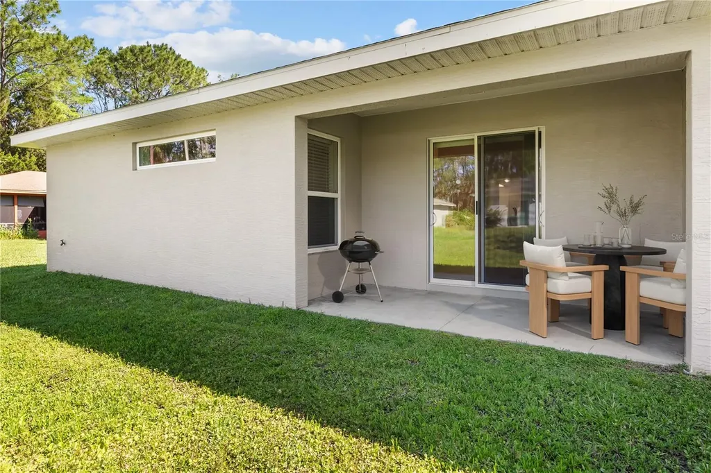 10 Pontiac Lane Palm Coast FL 32164