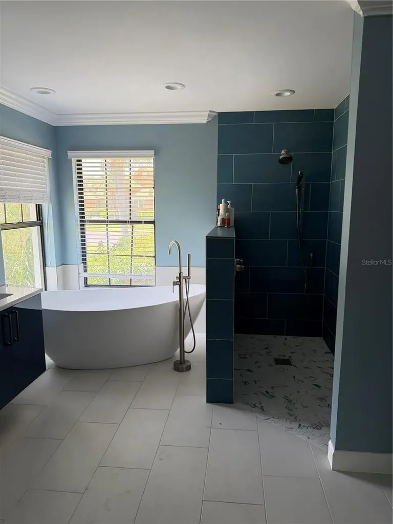 4931 Fallcrest Circle Sarasota FL 34233