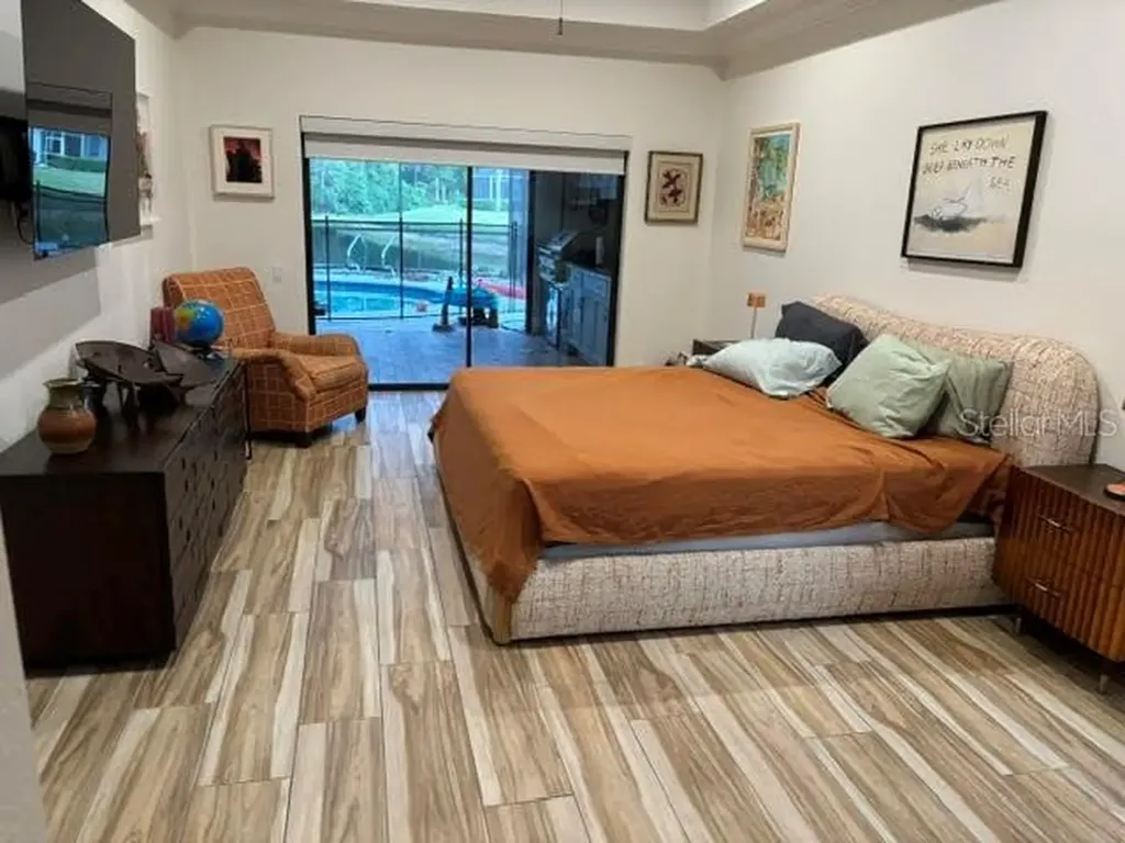 4931 Fallcrest Circle Sarasota FL 34233