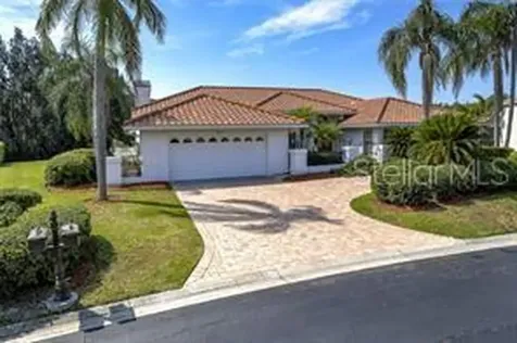 4931 Fallcrest Circle Sarasota FL 34233