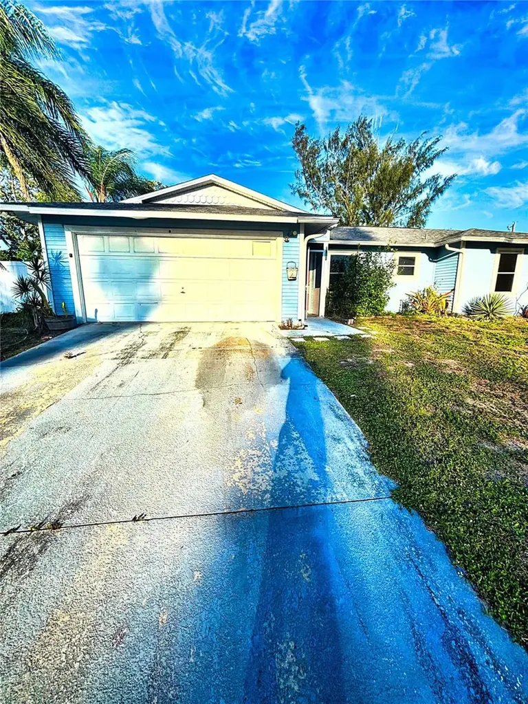 2923 SW 11th Court Cape Coral FL 33914