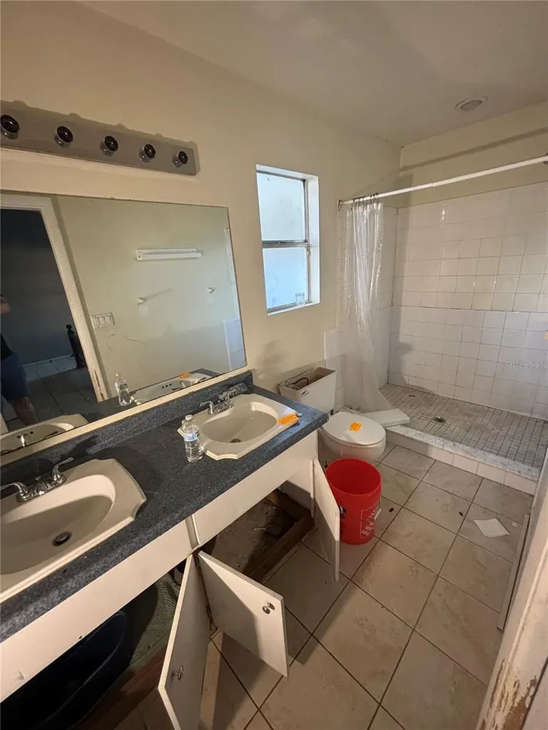 2923 SW 11th Court Cape Coral FL 33914