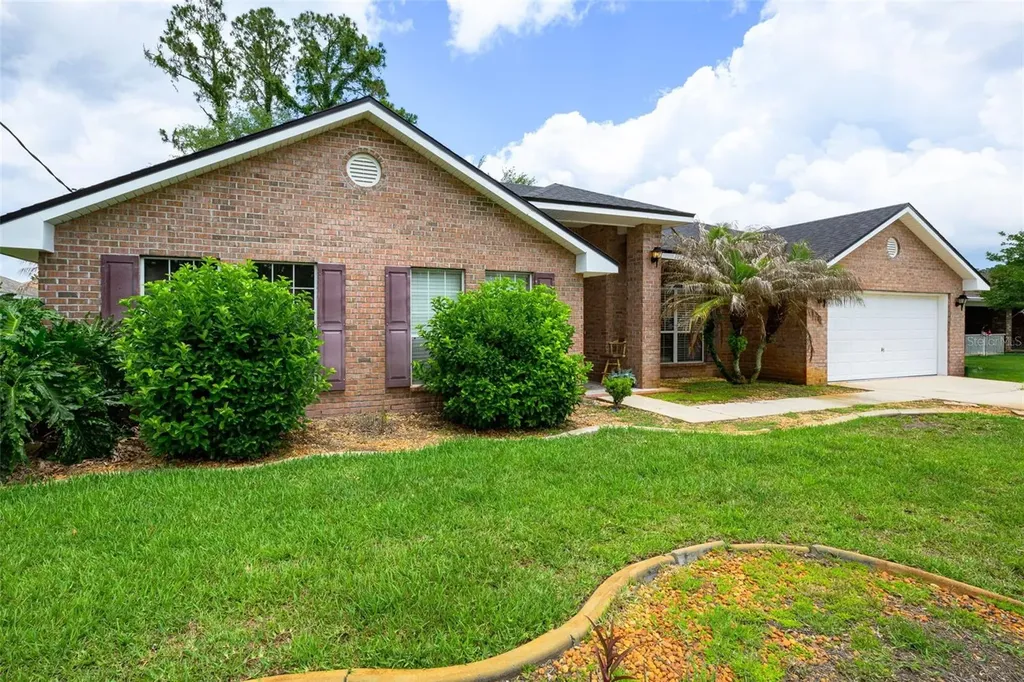 11 Riddle Drive Palm Coast FL 32164