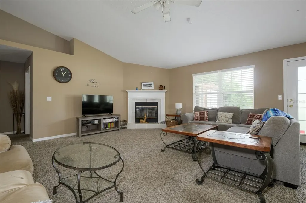 11 Riddle Drive Palm Coast FL 32164