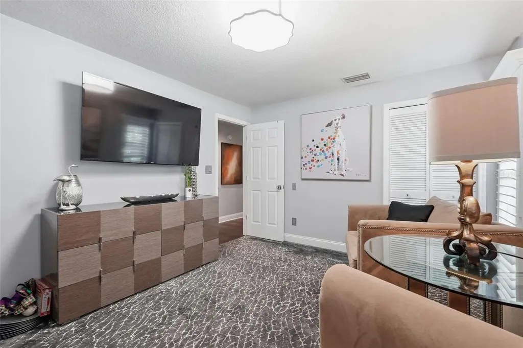 11760 Ashley Court Seminole FL 33772