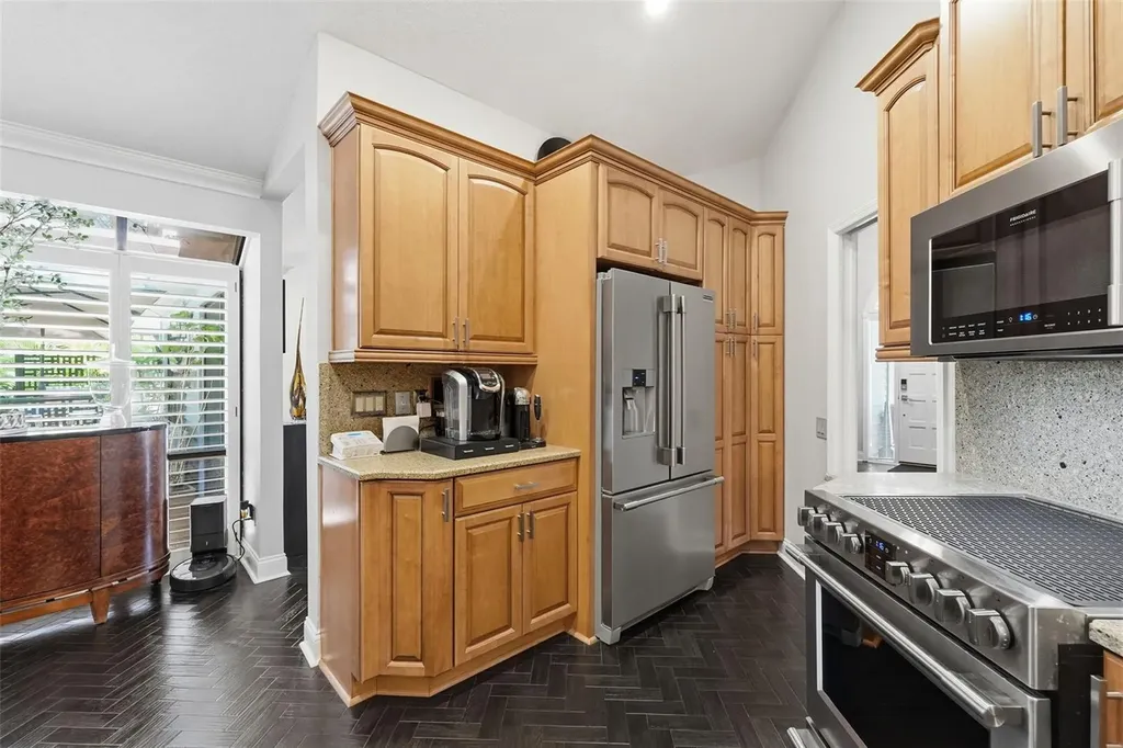 11760 Ashley Court Seminole FL 33772