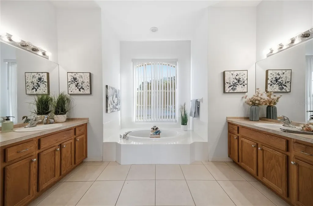 7006 Orvicti Court Wesley Chapel FL 33544