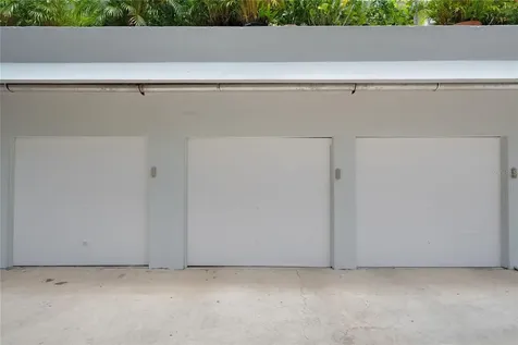 61 Kings Court San Juan PR 00911