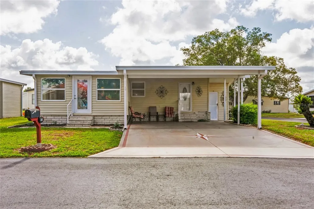7136 Valor Street Zephyrhills FL 33541
