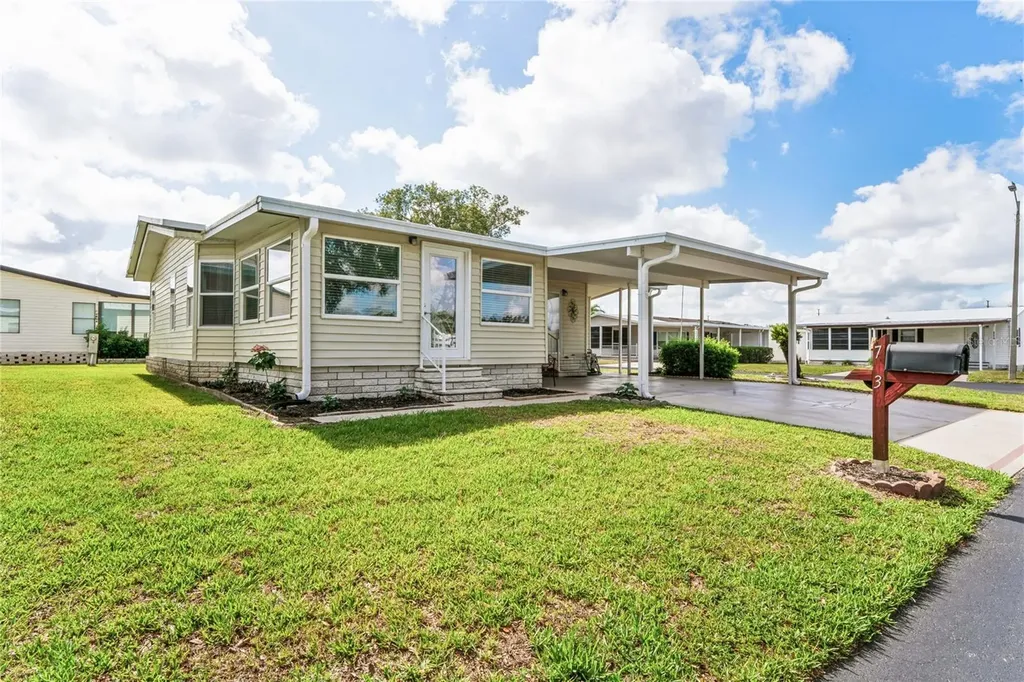 7136 Valor Street Zephyrhills FL 33541