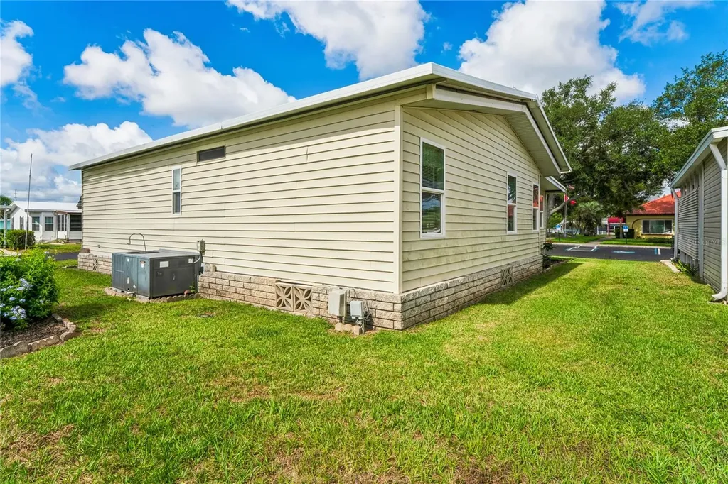 7136 Valor Street Zephyrhills FL 33541