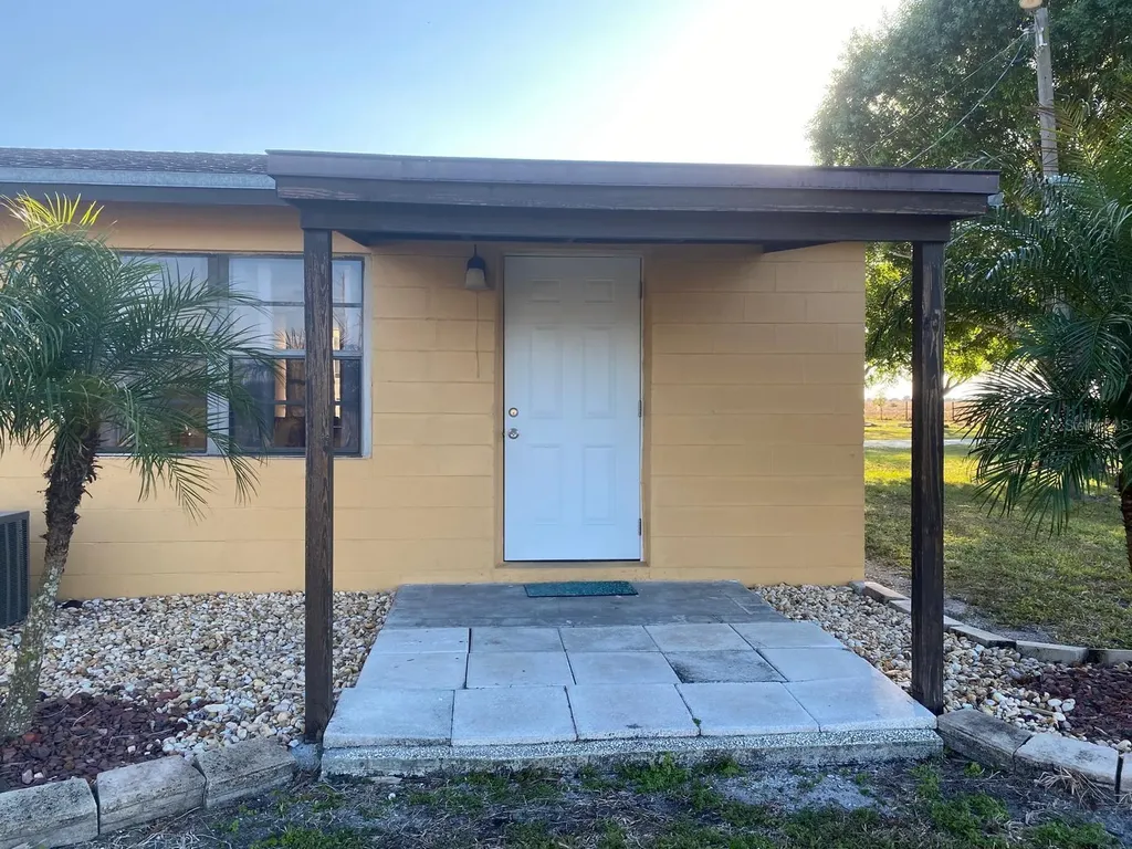 1587 Wayman Road Moore Haven FL 33471