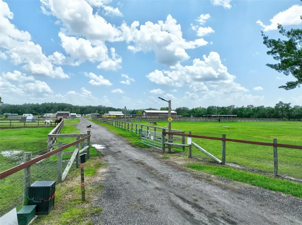 596 E County Road 90 Bunnell FL 32110