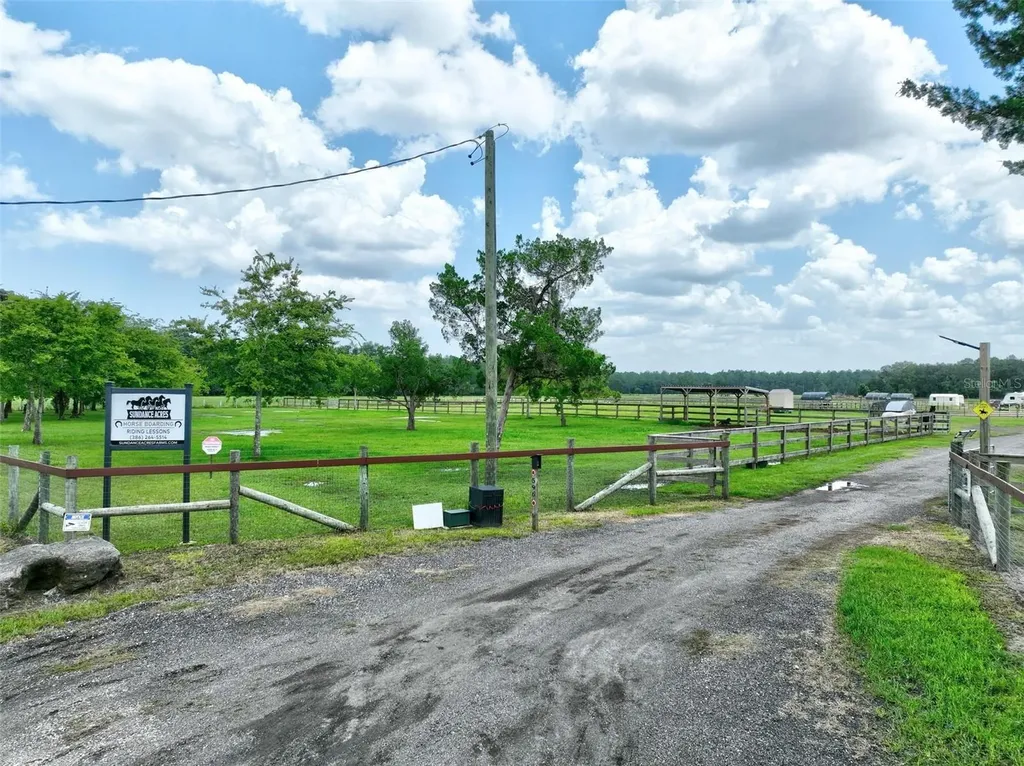 596 E County Road 90 Bunnell FL 32110