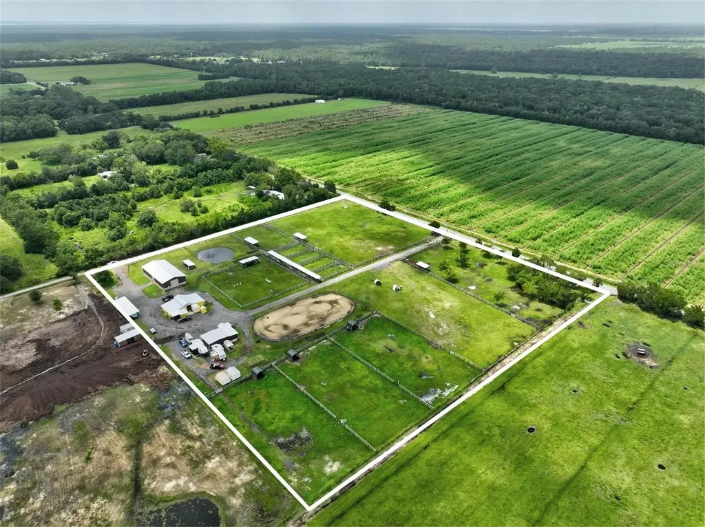 596 E County Road 90 Bunnell FL 32110