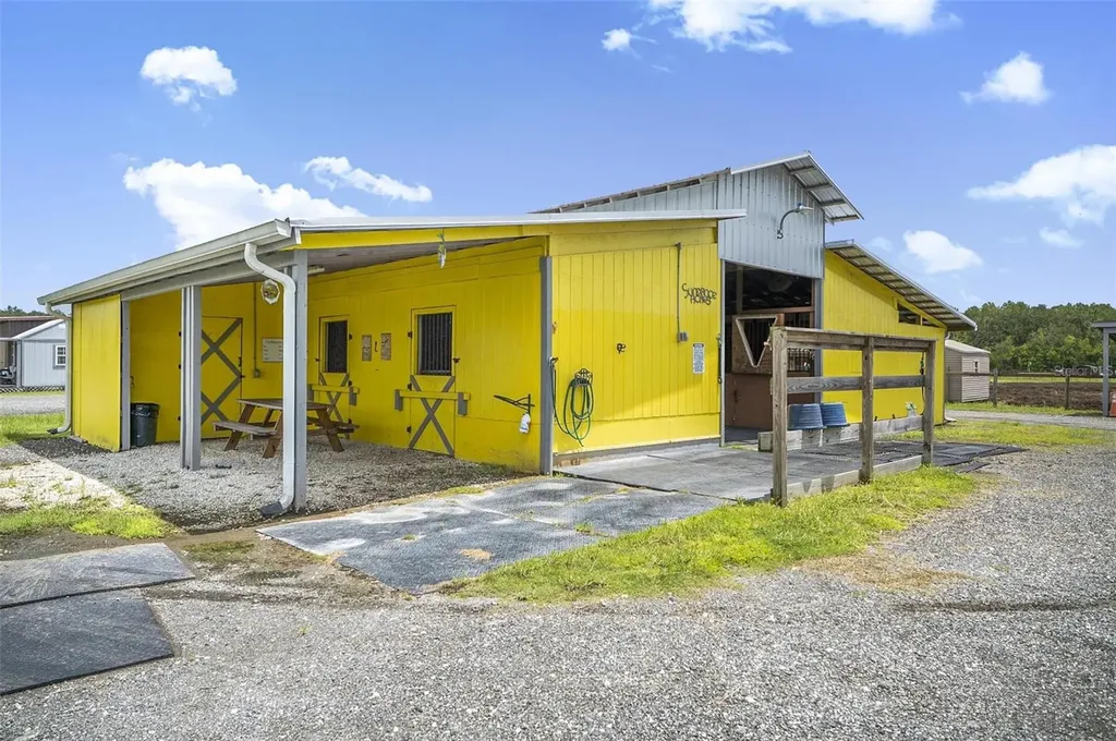 596 E County Road 90 Bunnell FL 32110