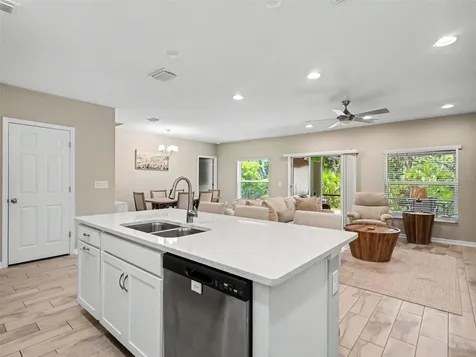 5536 Patano Loop Palmetto FL 34221