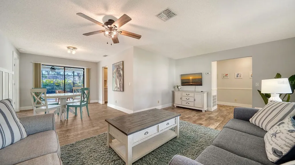 2291 Pine View Circle Sarasota FL 34231