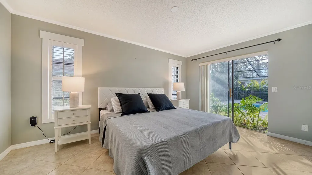 2291 Pine View Circle Sarasota FL 34231