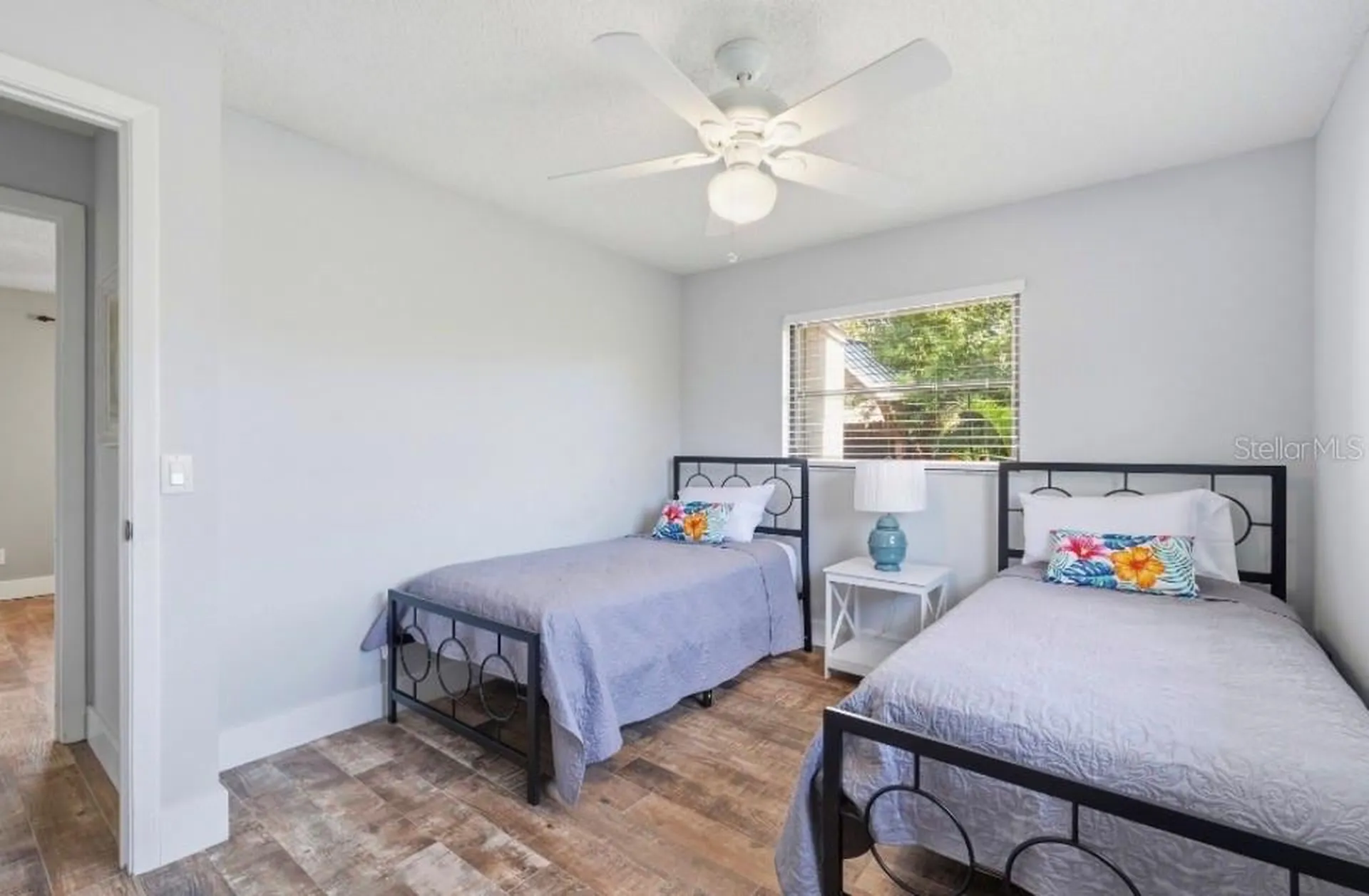 2291 Pine View Circle Sarasota FL 34231
