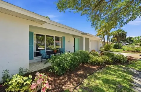 2291 Pine View Circle Sarasota FL 34231