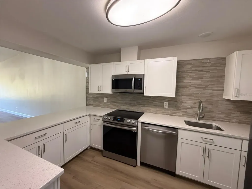 3505 Tarpon Woods Boulevard Palm Harbor FL 34685