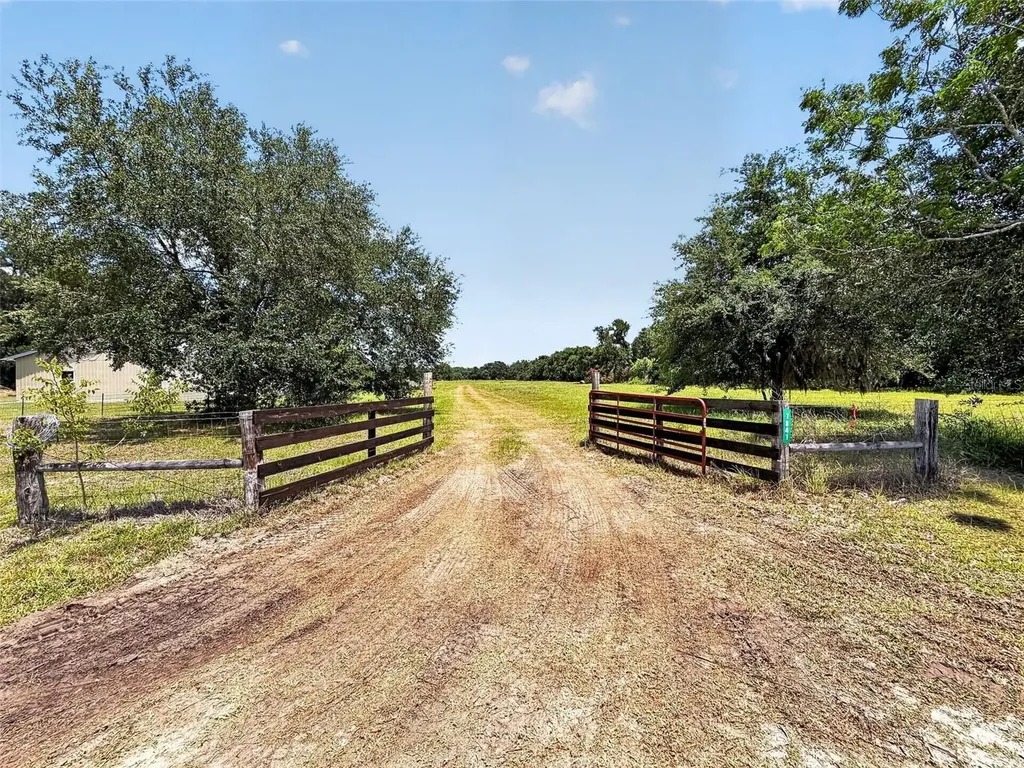 7755 Cr 714 Center Hill FL 33514