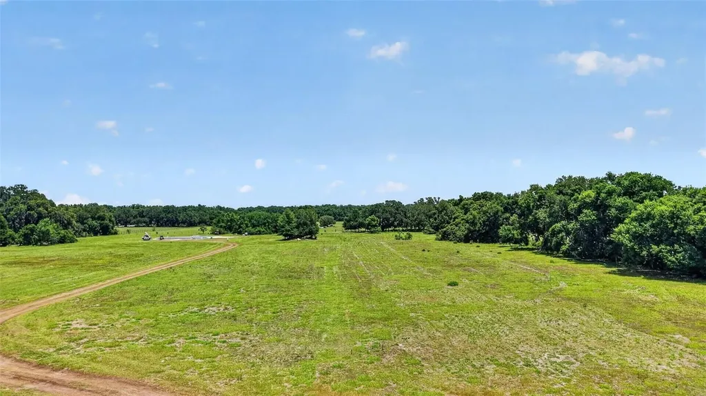 7755 Cr 714 Center Hill FL 33514