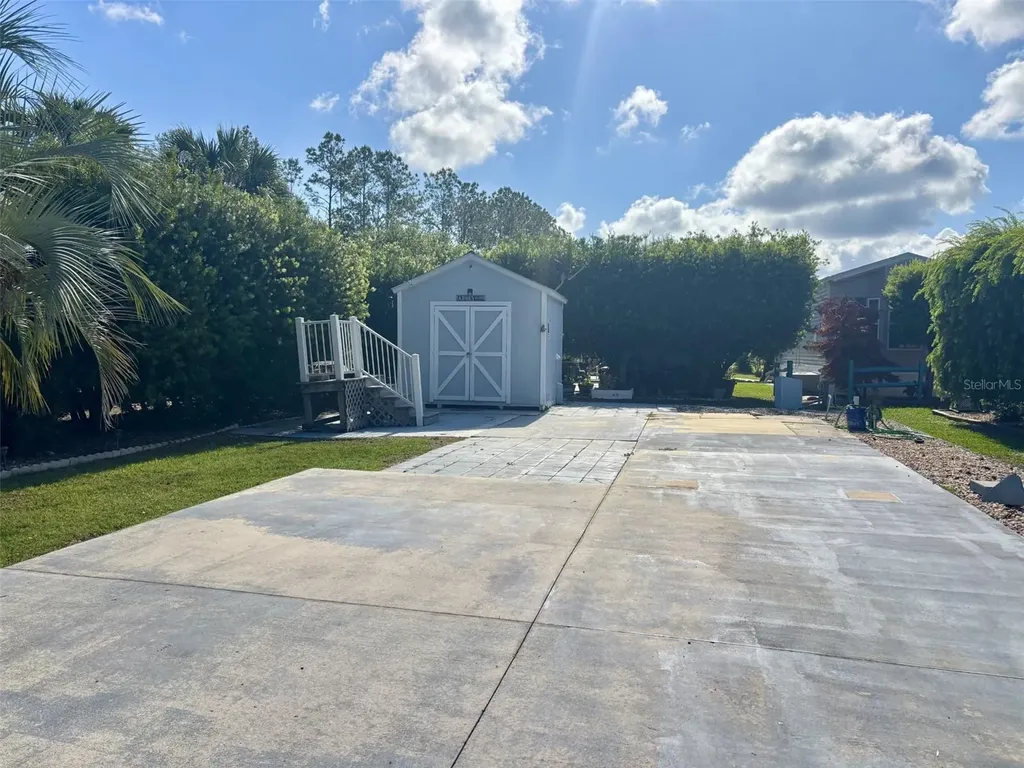 3273 NE 102nd Avenue Road Silver Springs FL 34488