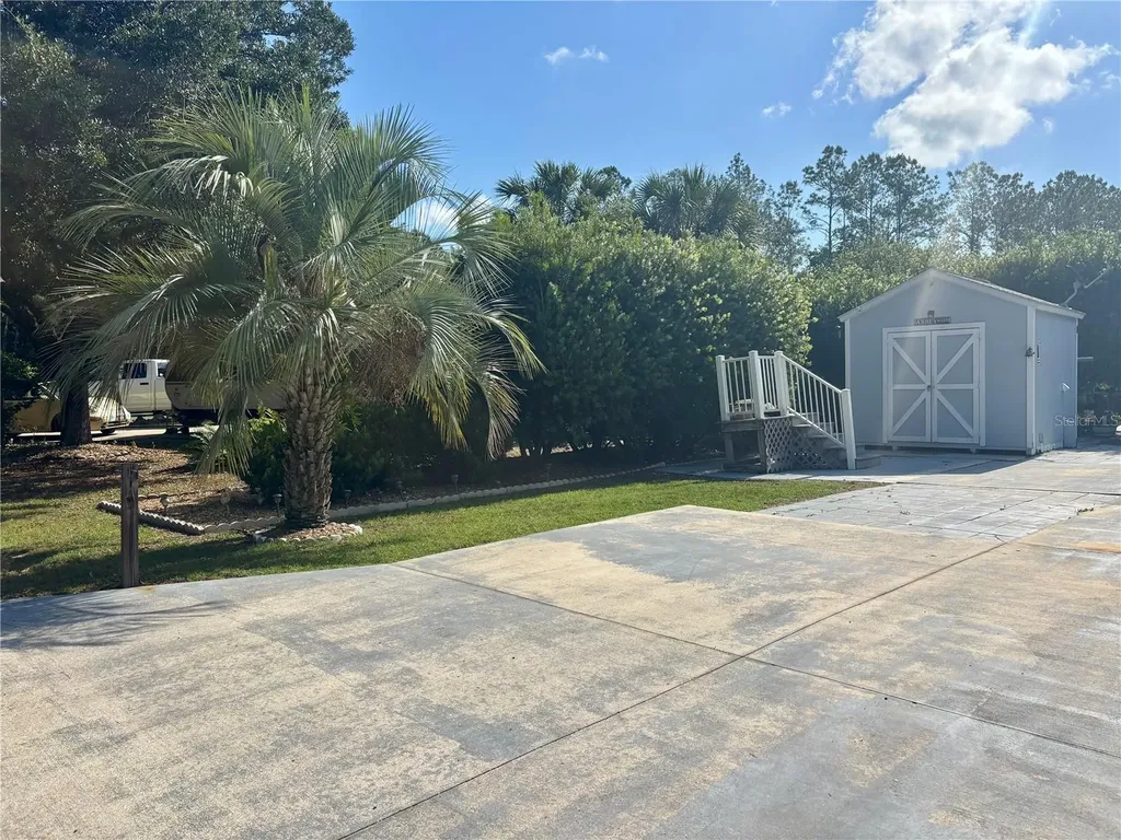 3273 NE 102nd Avenue Road Silver Springs FL 34488