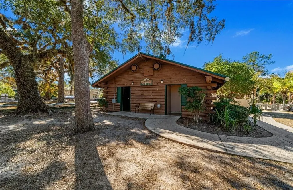 3273 NE 102nd Avenue Road Silver Springs FL 34488