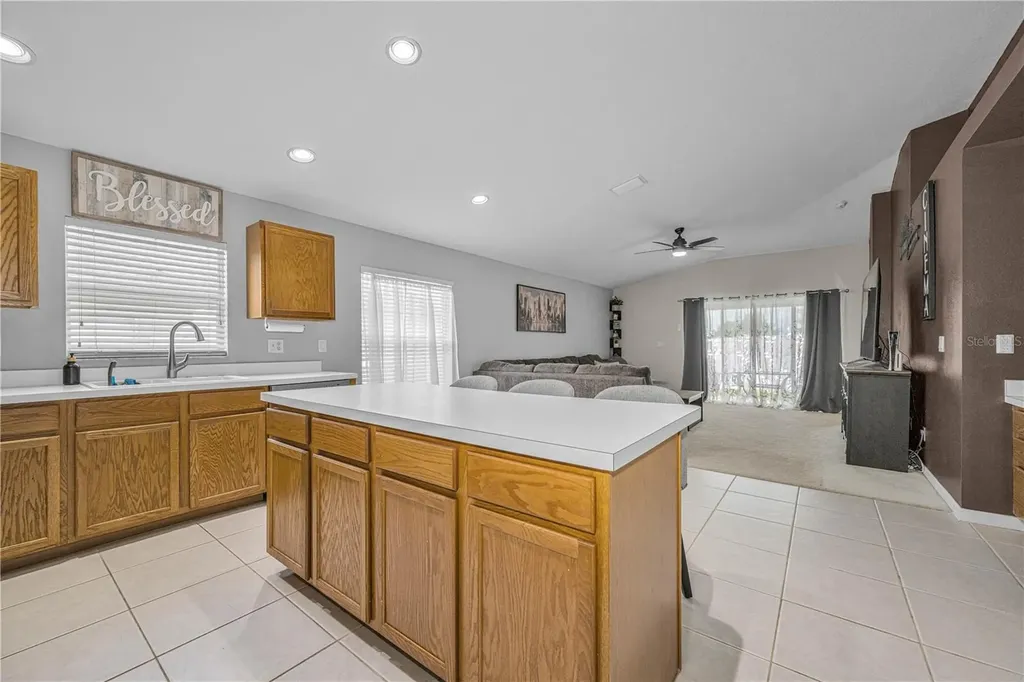 7601 Merchantville Circle Zephyrhills FL 33540