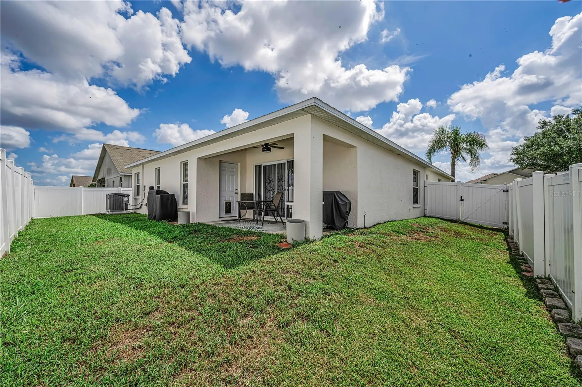7601 Merchantville Circle Zephyrhills FL 33540