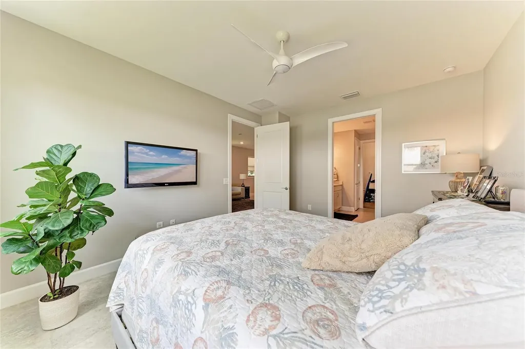 7018 Holbrook Cove Bradenton FL 34202