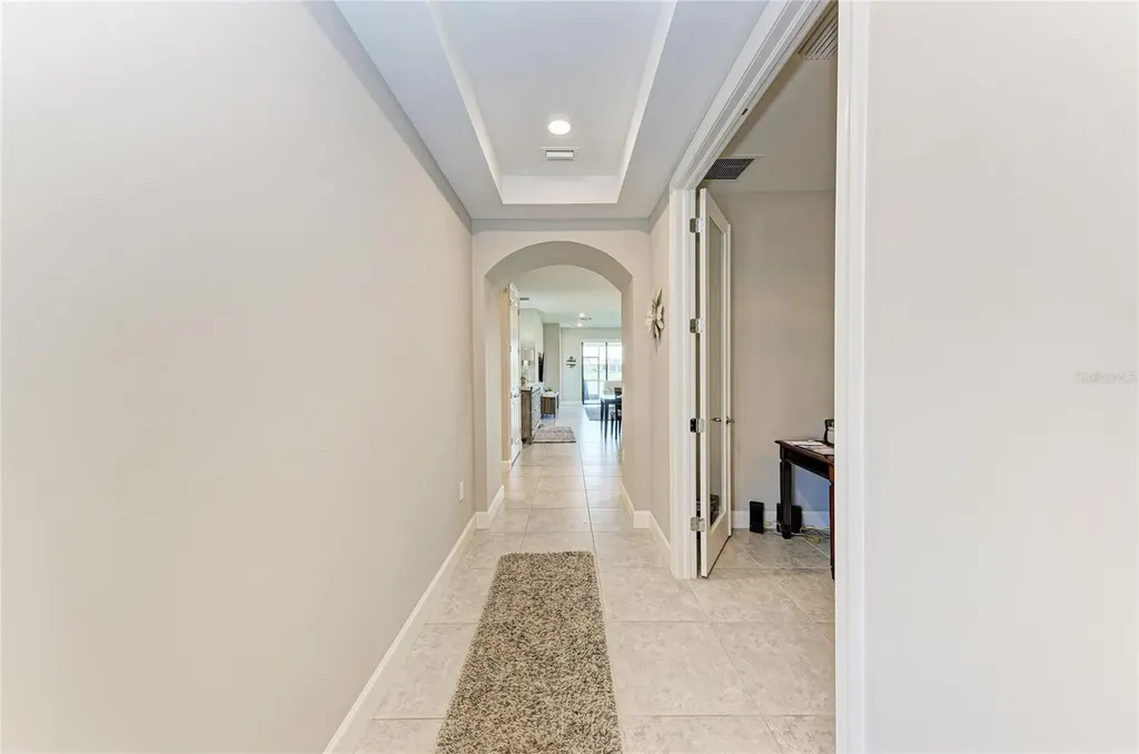 7018 Holbrook Cove Bradenton FL 34202