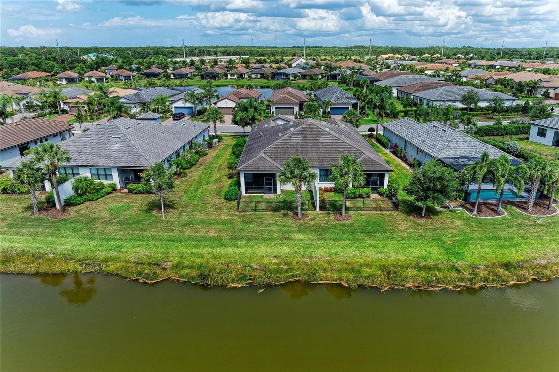 7018 Holbrook Cove Bradenton FL 34202