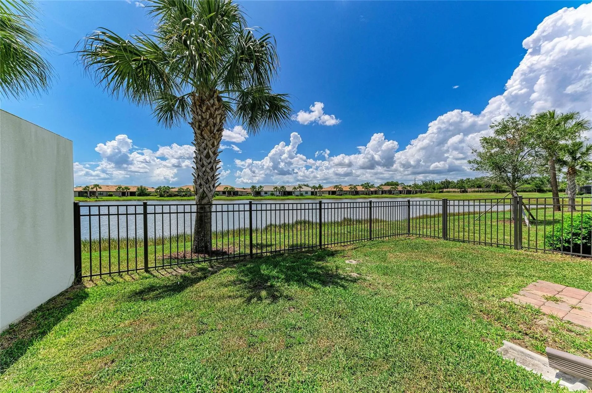7018 Holbrook Cove Bradenton FL 34202