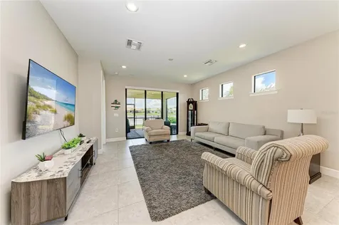 7018 Holbrook Cove Bradenton FL 34202