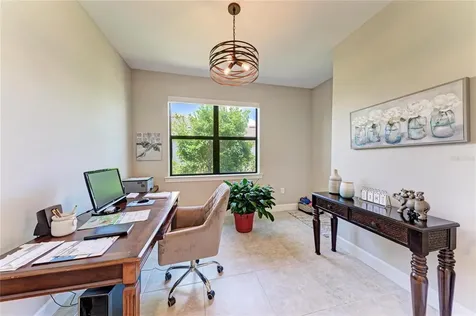 7018 Holbrook Cove Bradenton FL 34202