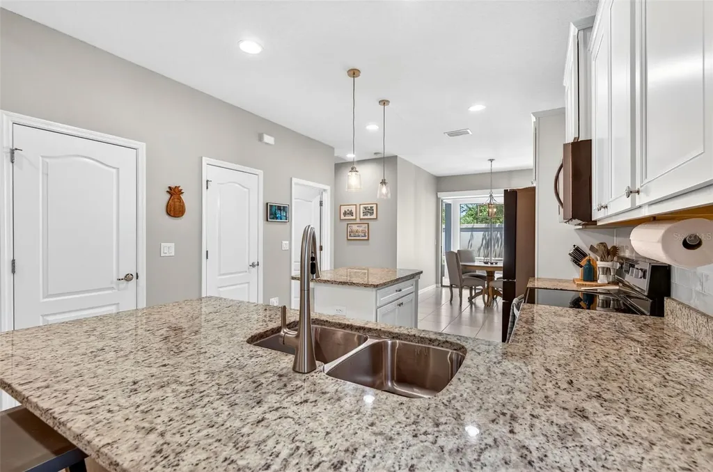 6216 Kenava Loop Palmetto FL 34221