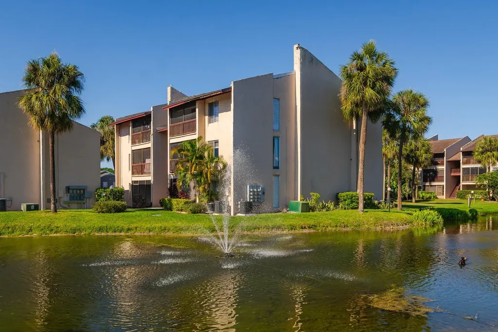 8602 Champlain Court Tampa FL 33614