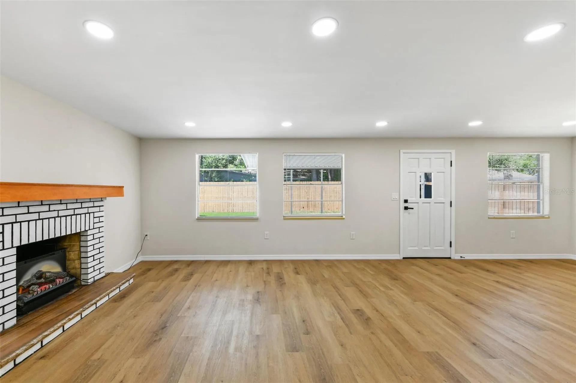 6451 Shenandoah Way Orlando FL 32807
