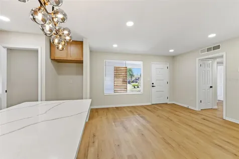 6451 Shenandoah Way Orlando FL 32807