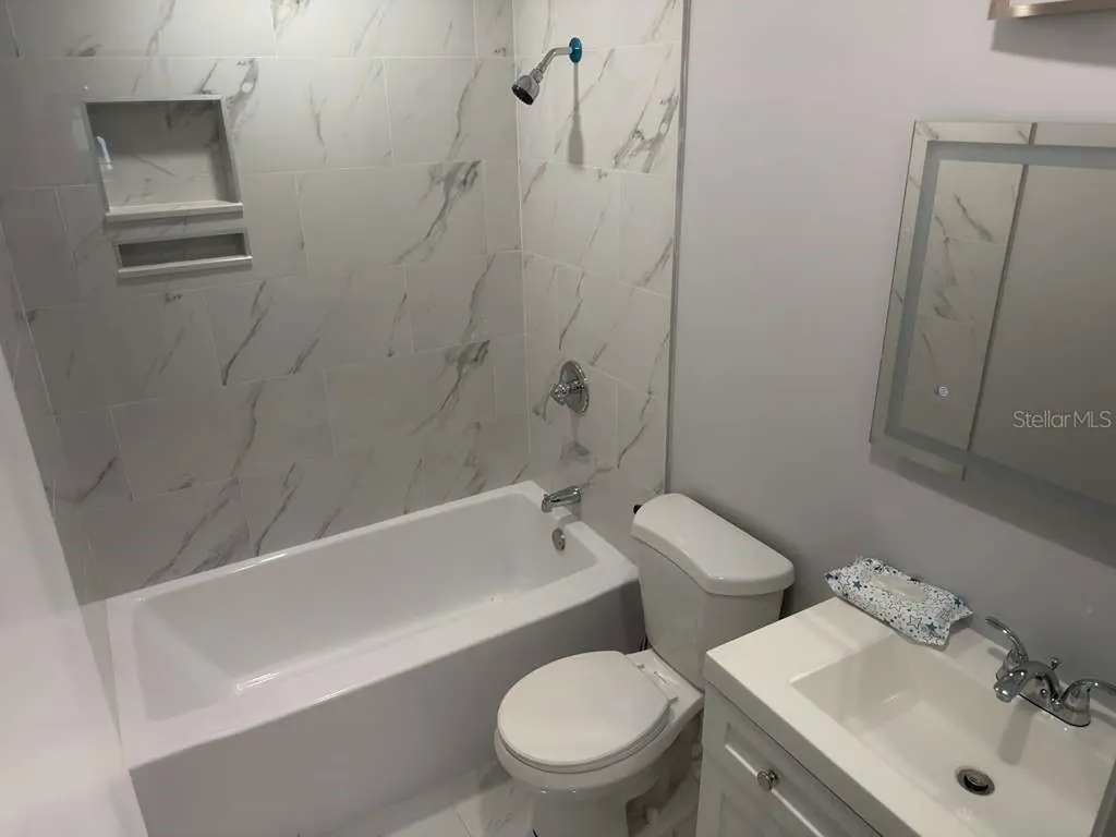 2096 W Atmore Circle Deltona FL 32725